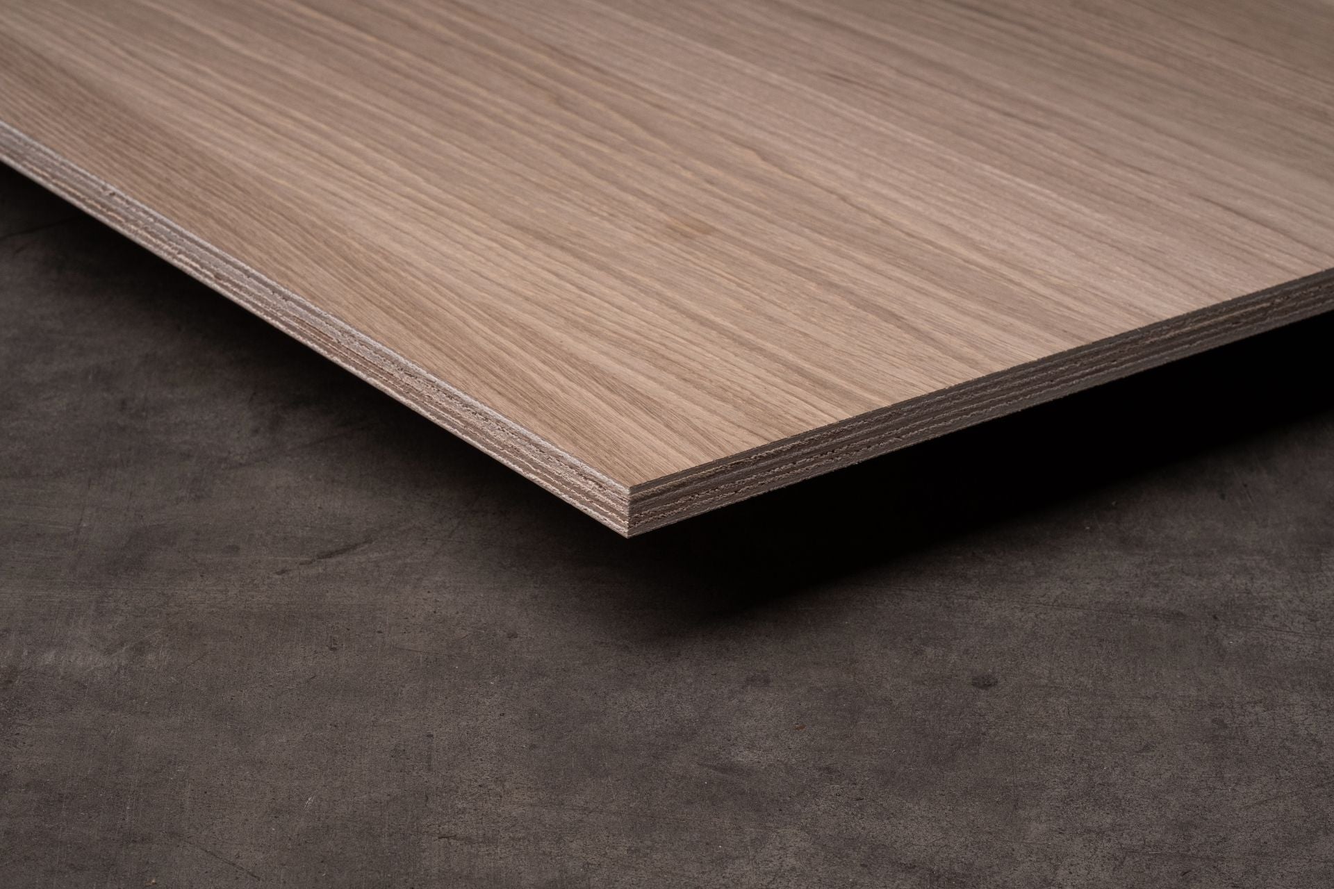 Queenply Multiplex Eiche furniert -16mm