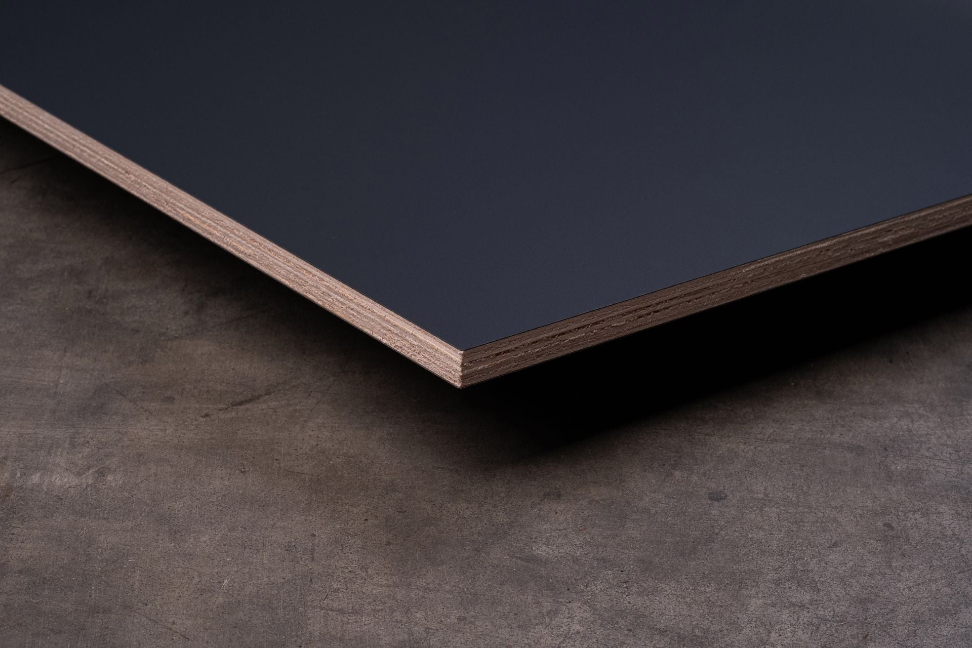 Queenply Multiplex schwarz extrem matt -16mm